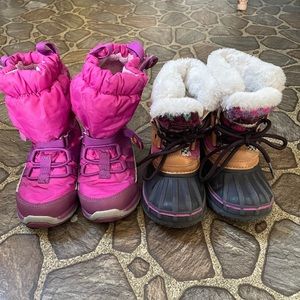 Bundle of 2 girls winter boots.